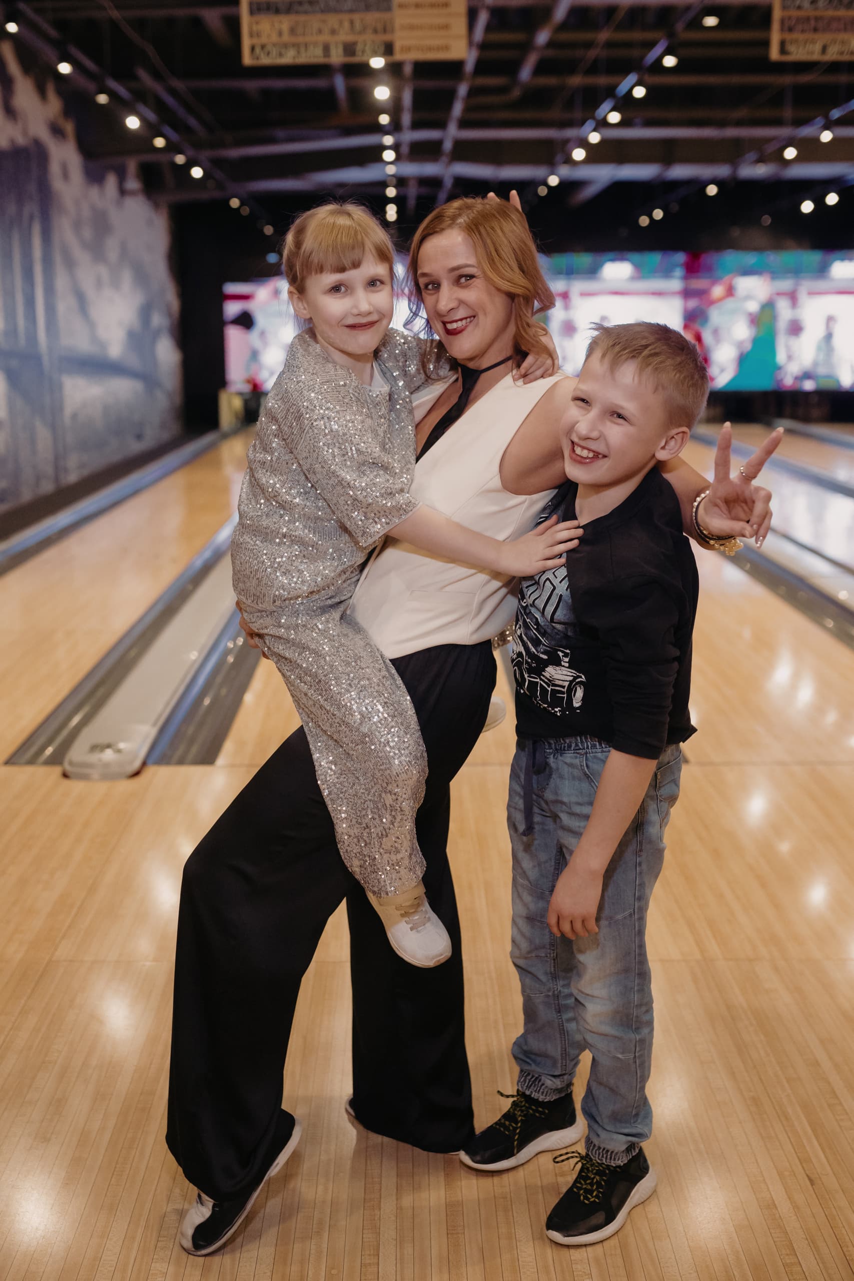 Детский день рождения в Brooklyn Bowl — дорожка с бортиками и шары